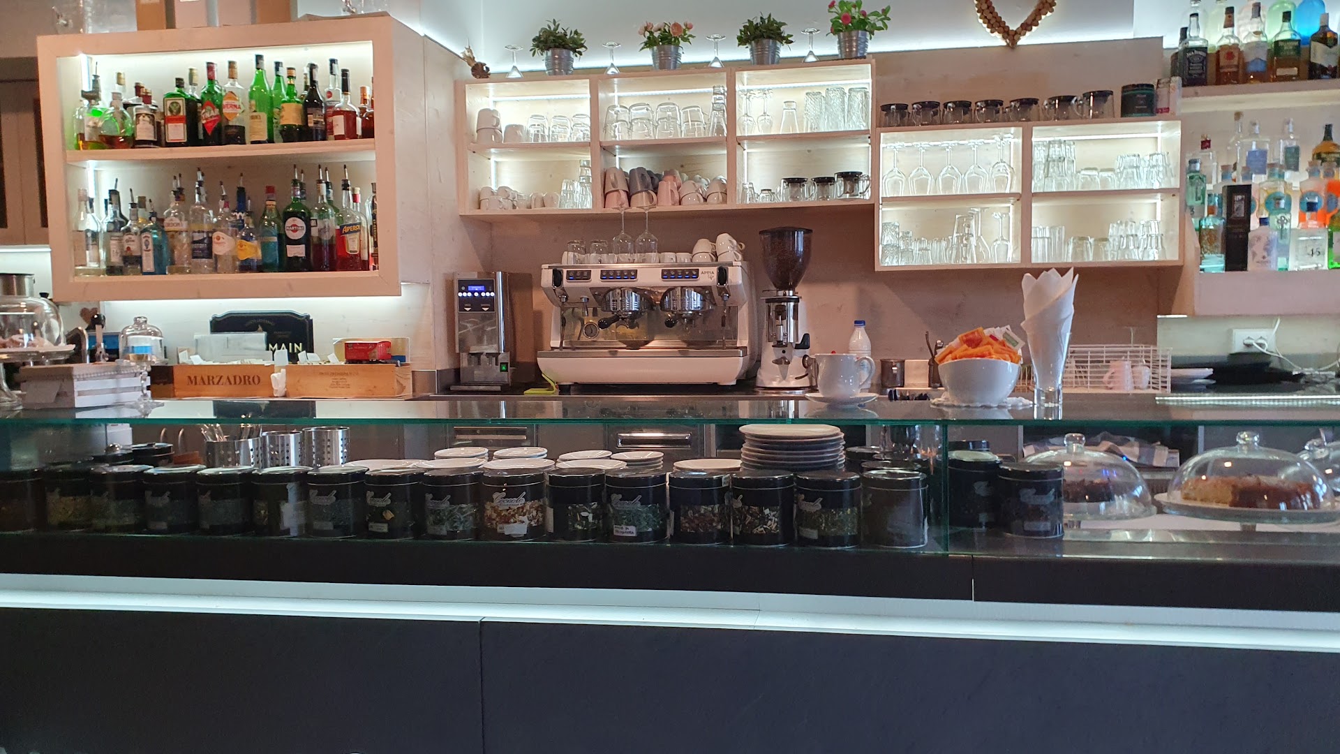 Bar LungoLago