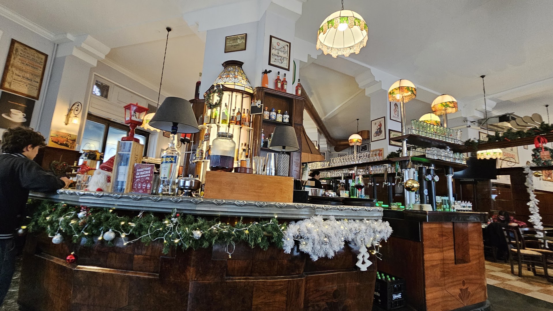 Bar Magenta, Milano