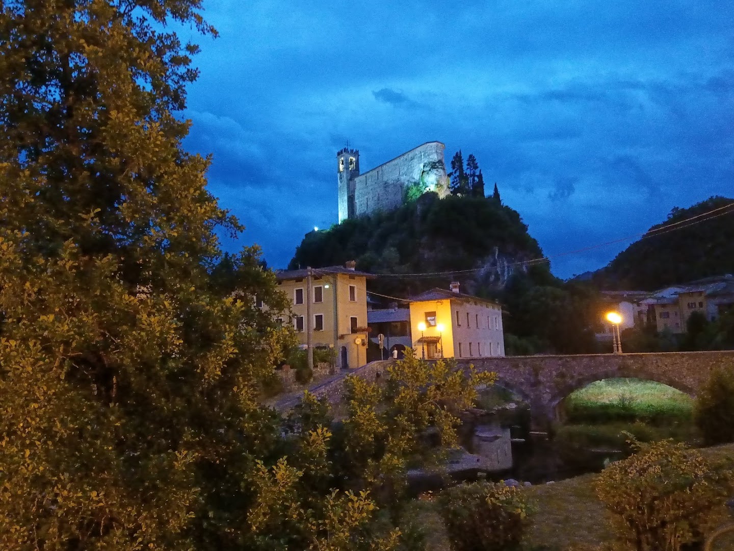 Bar Malpensaa Di Bragadini Maura, Sabbio Chiese