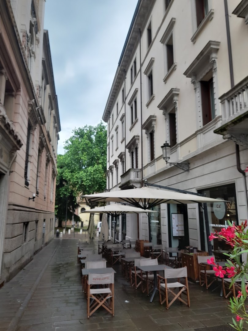 Bar Mantegna