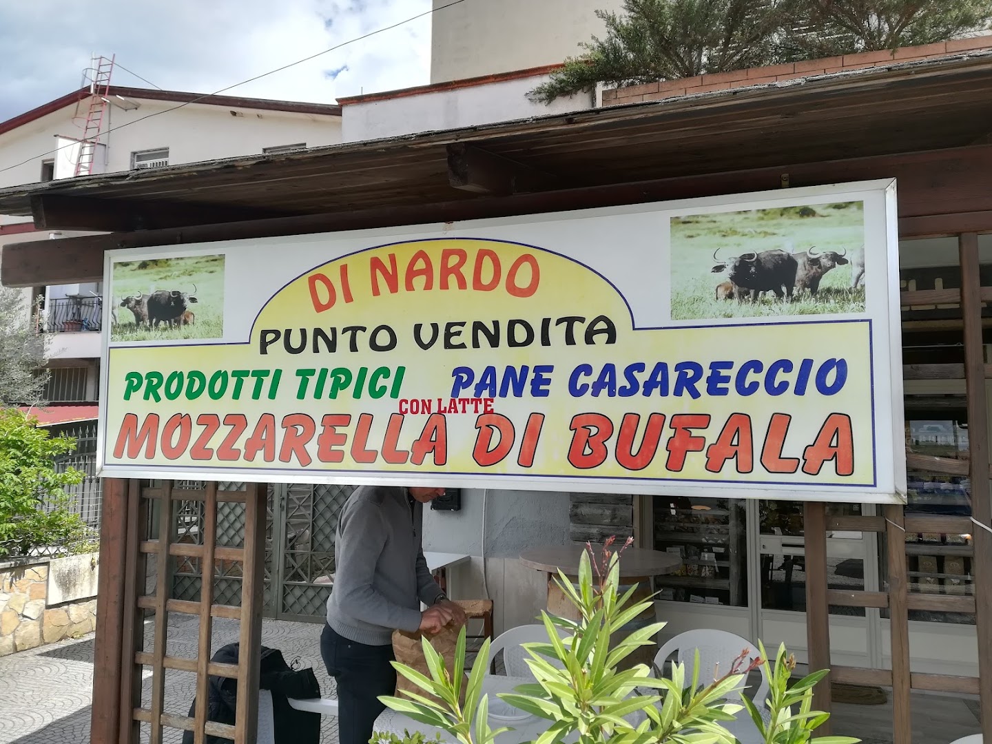 Bar-Massimo Masecchia