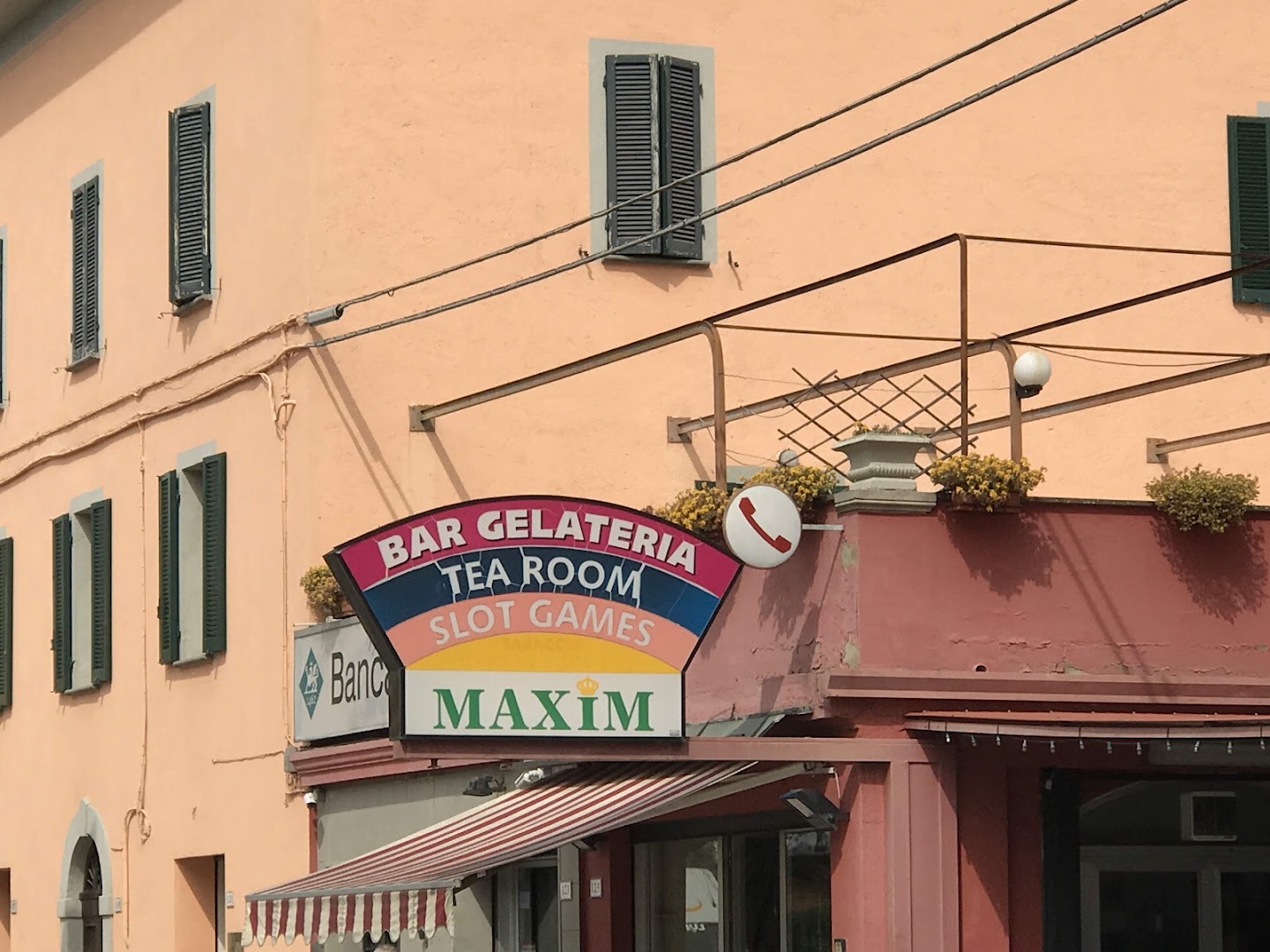 Bar Maxim