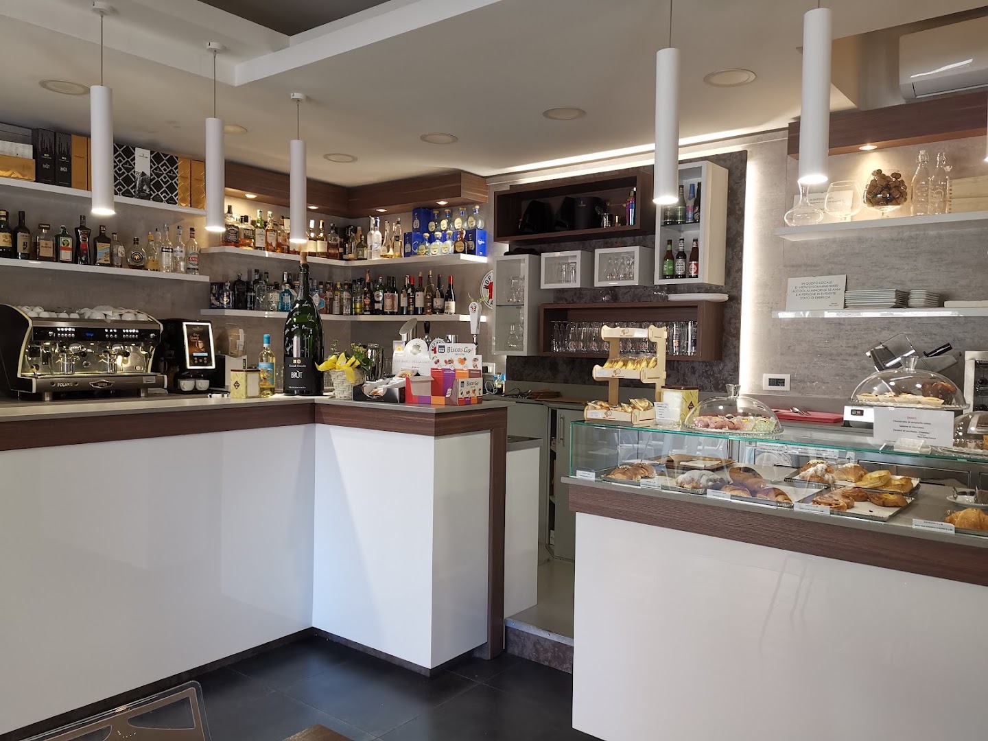 Bar Mini Café