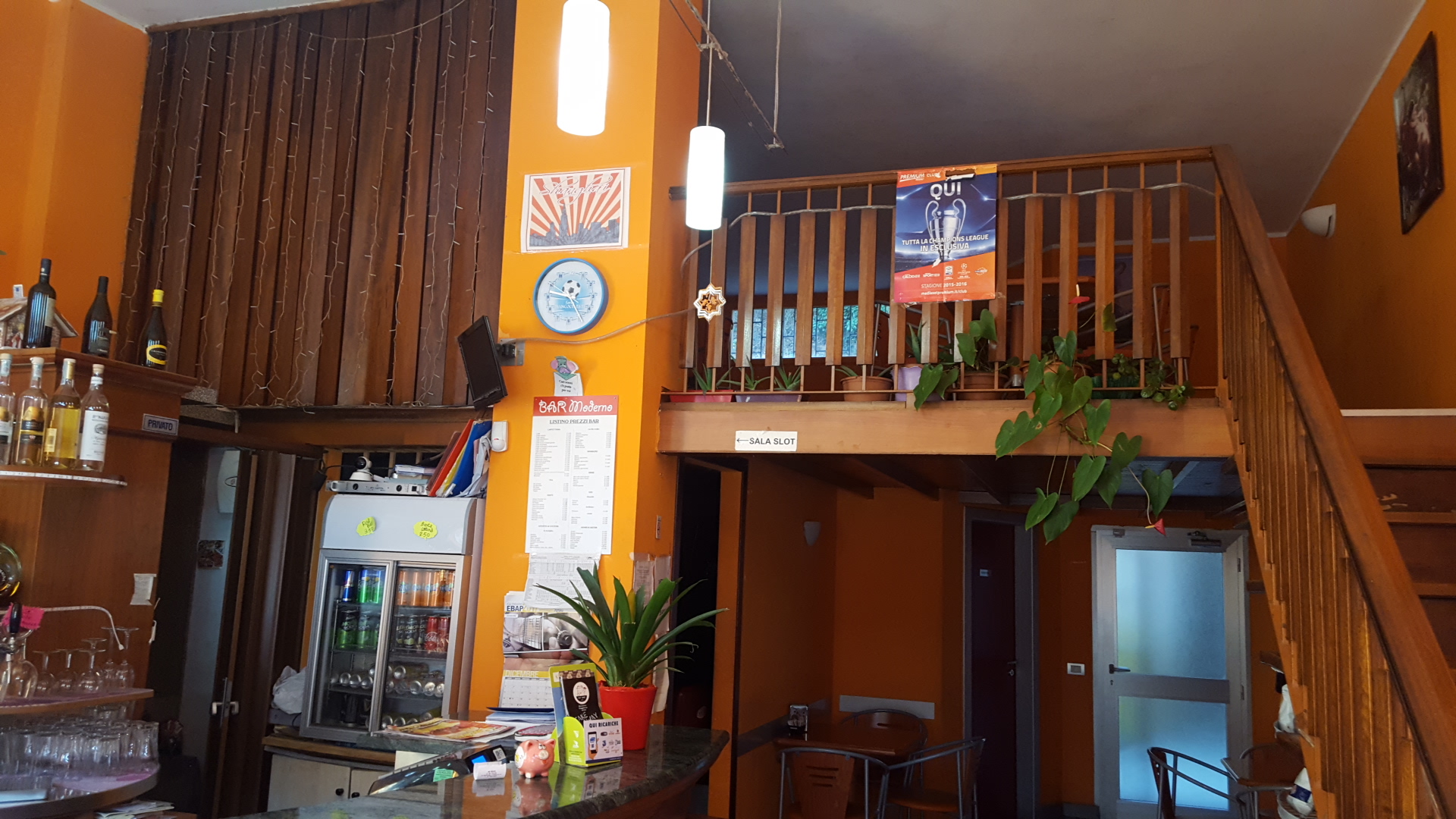Bar Moderno