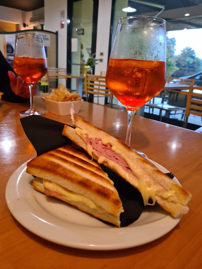Bar Monaco 72