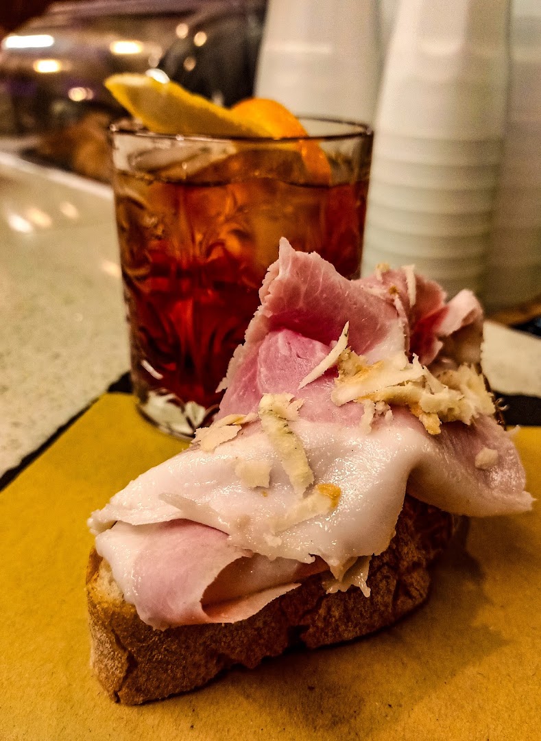 Bar Moro