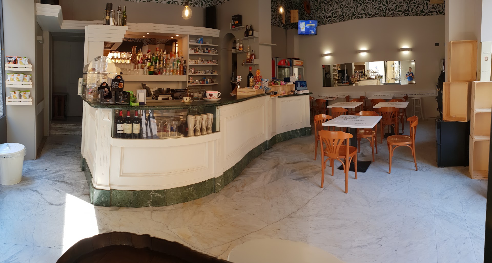 Bar My Way + Tabacchi