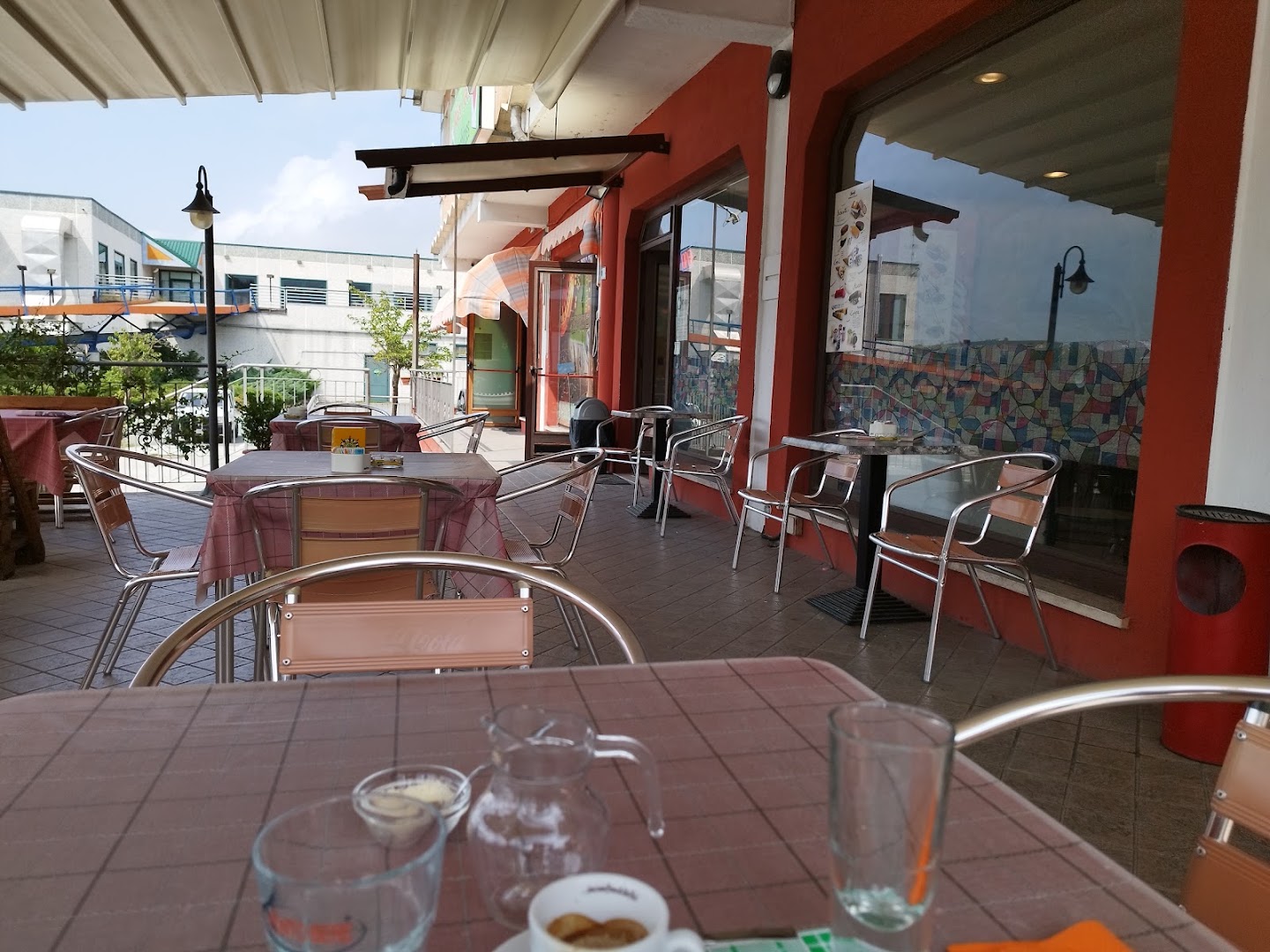 Bar Opessina Di He Chunan