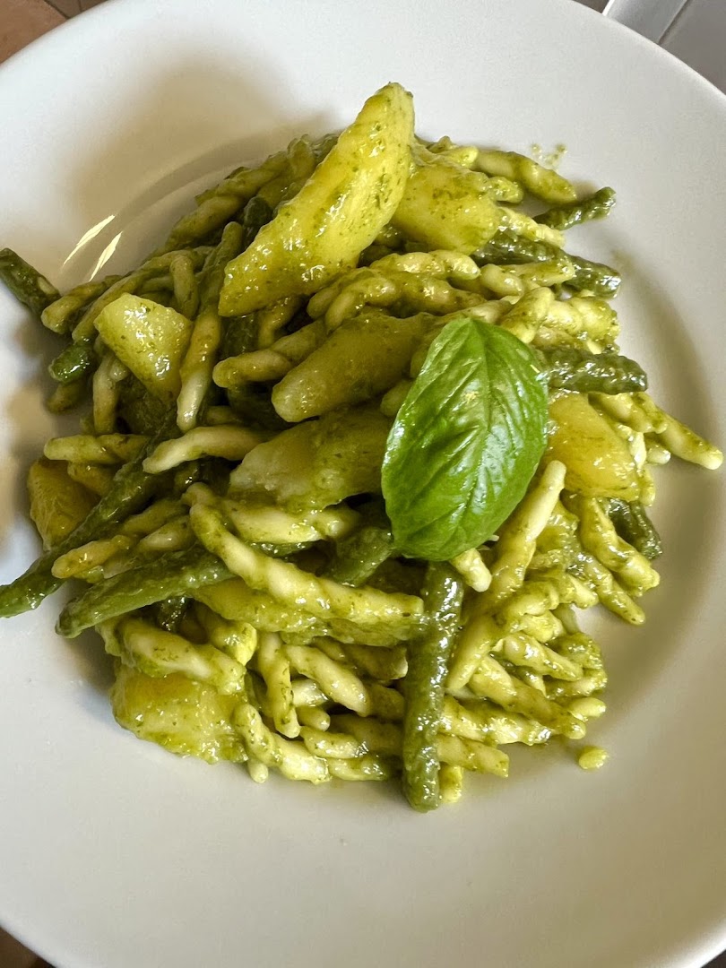 Bar Opessina Di He Chunan