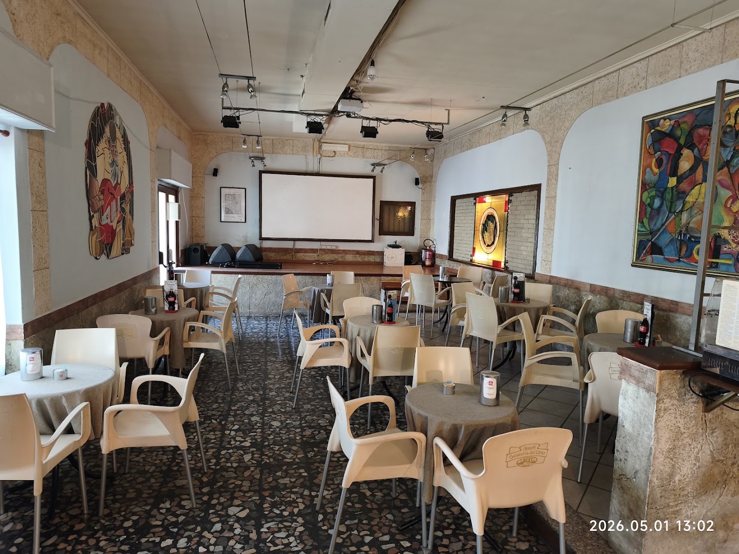 Bar Paderi