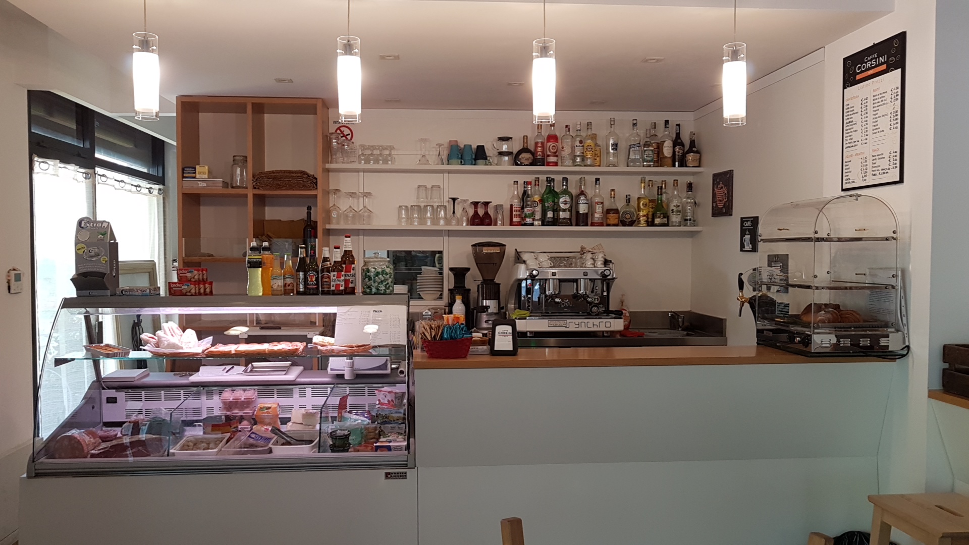 Bar "Pan Jazz", Massa