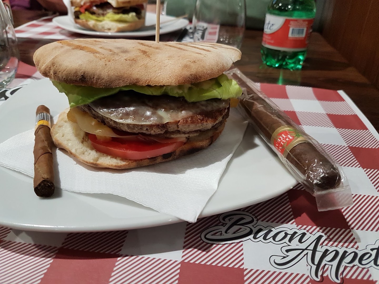 Bar Paninoteca Pennetteria Black Out