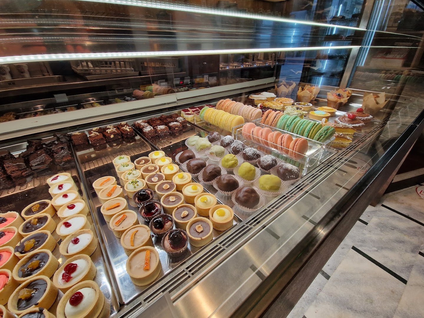 BAR PASTICCERIA GELATERIA MAINELLI