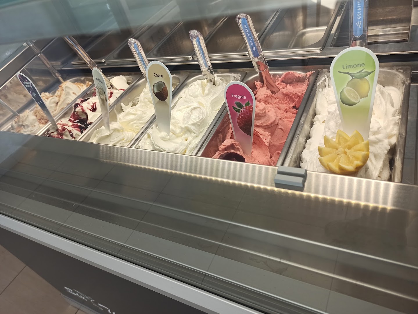 Bar Pasticceria Gelateria SIX TIME