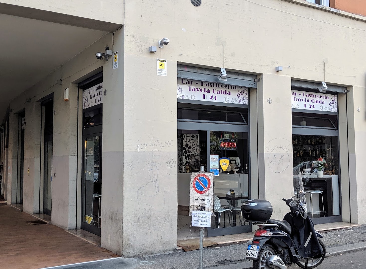 Bar Pasticceria H 24