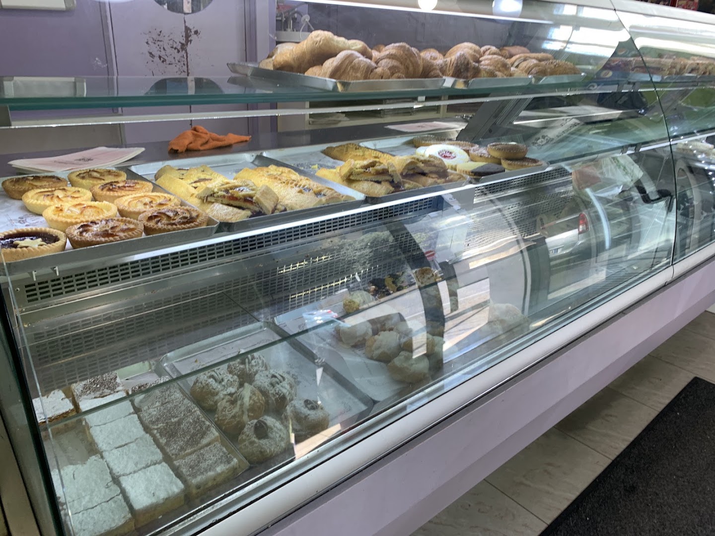 Bar Pasticceria Langolo Del Dolce
