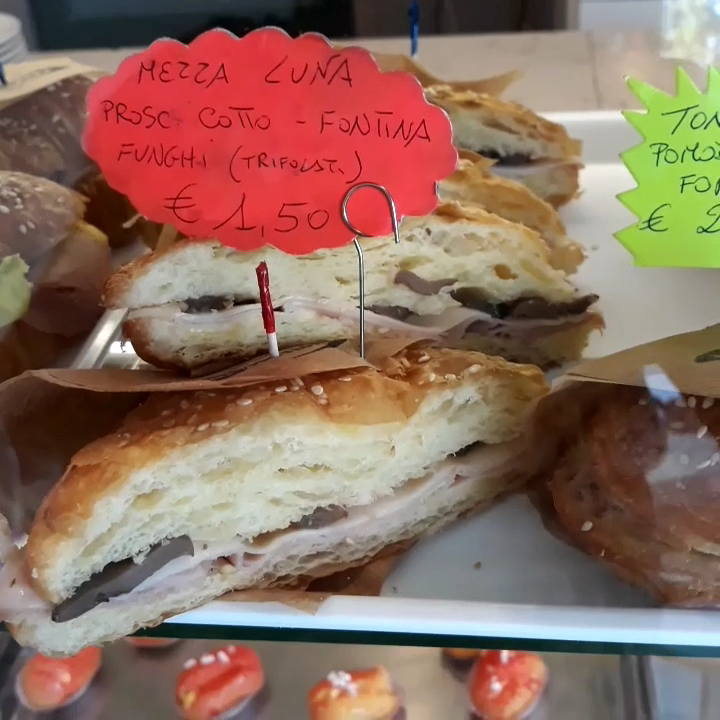 Bar Pasticceria Lombi