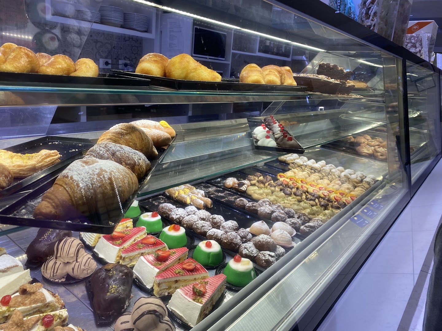 Bar Pasticceria Mangiafico - V.le Lido. Avola