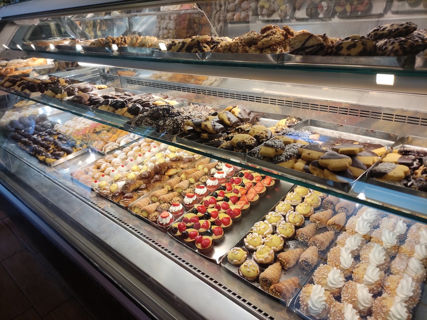 Bar Pasticceria - Scuti