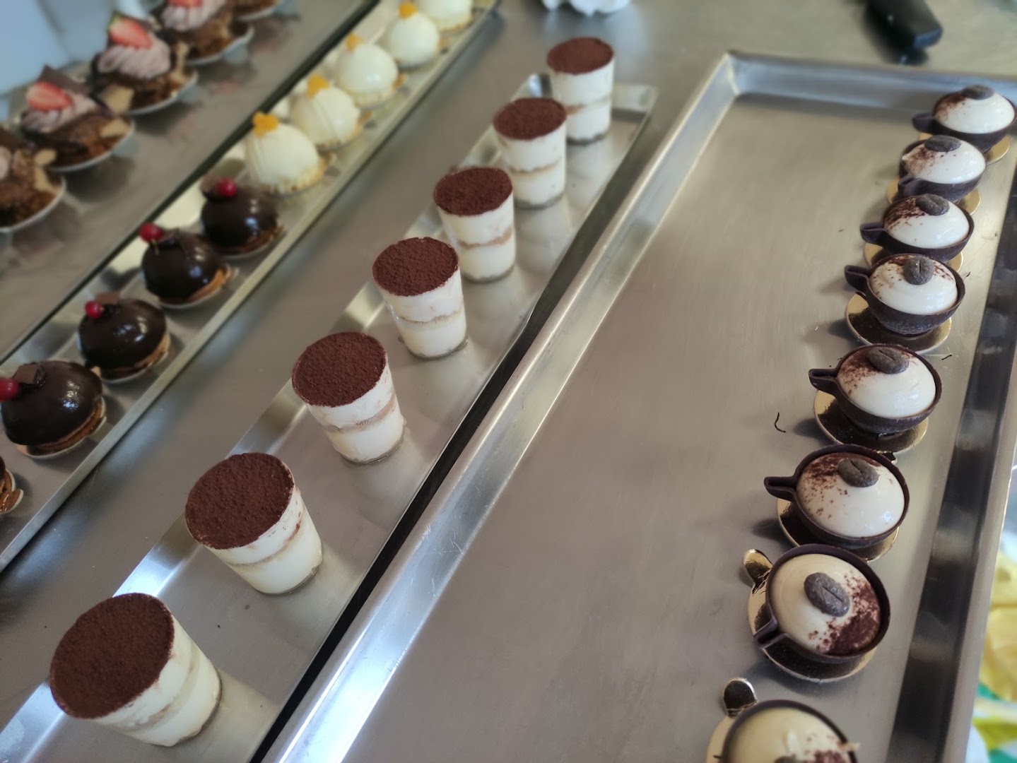 Bar Pasticceria Tonesi