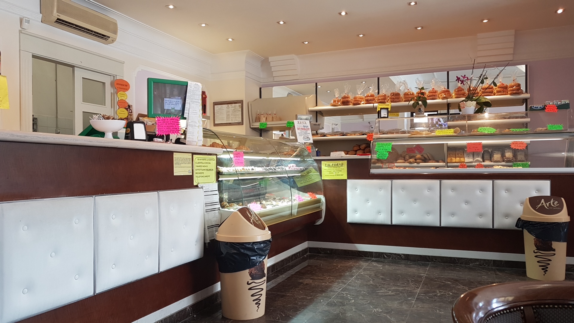 Bar pasticceria Val Forno