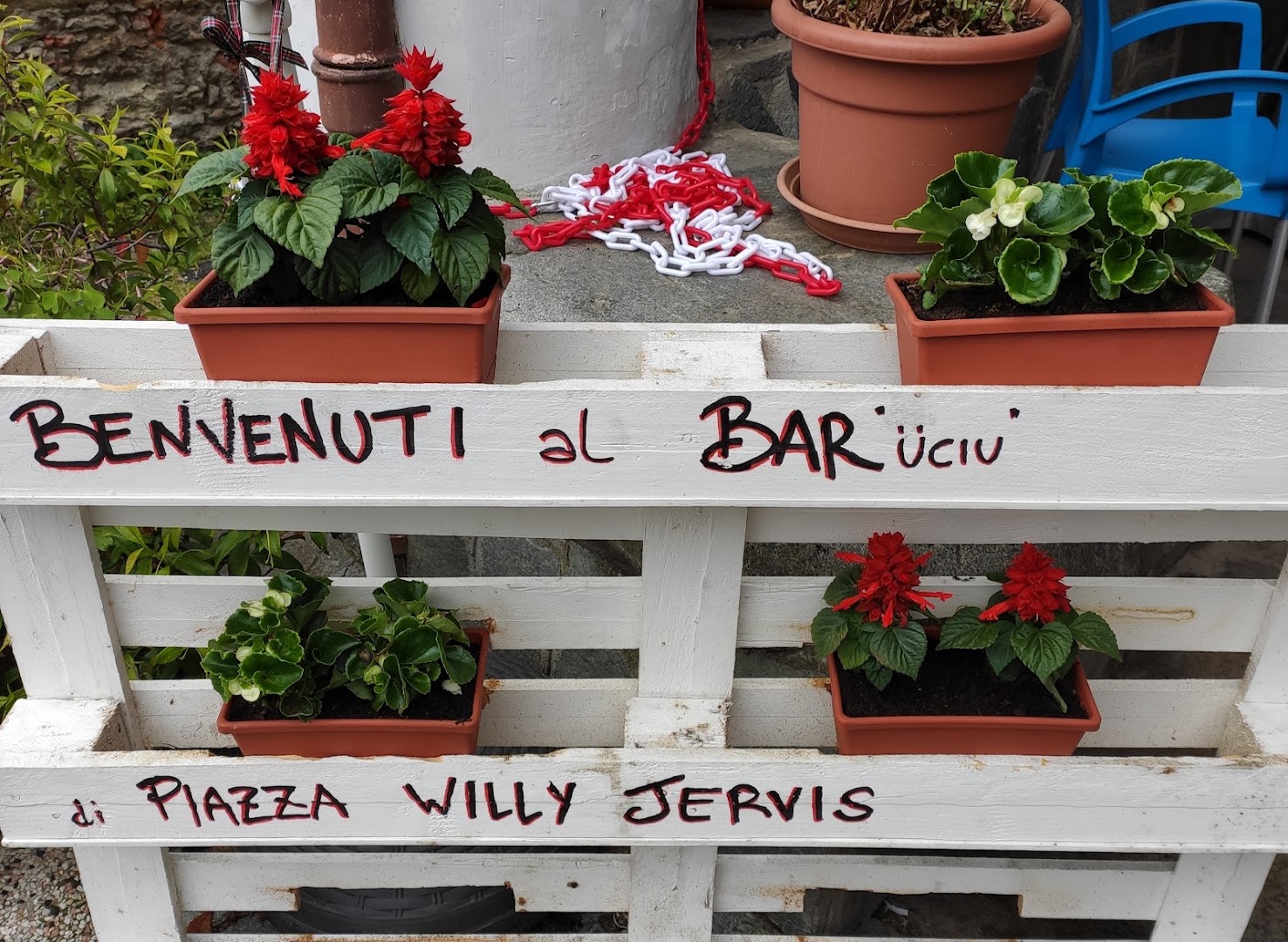 Bar "Piazza Willy Jervis"