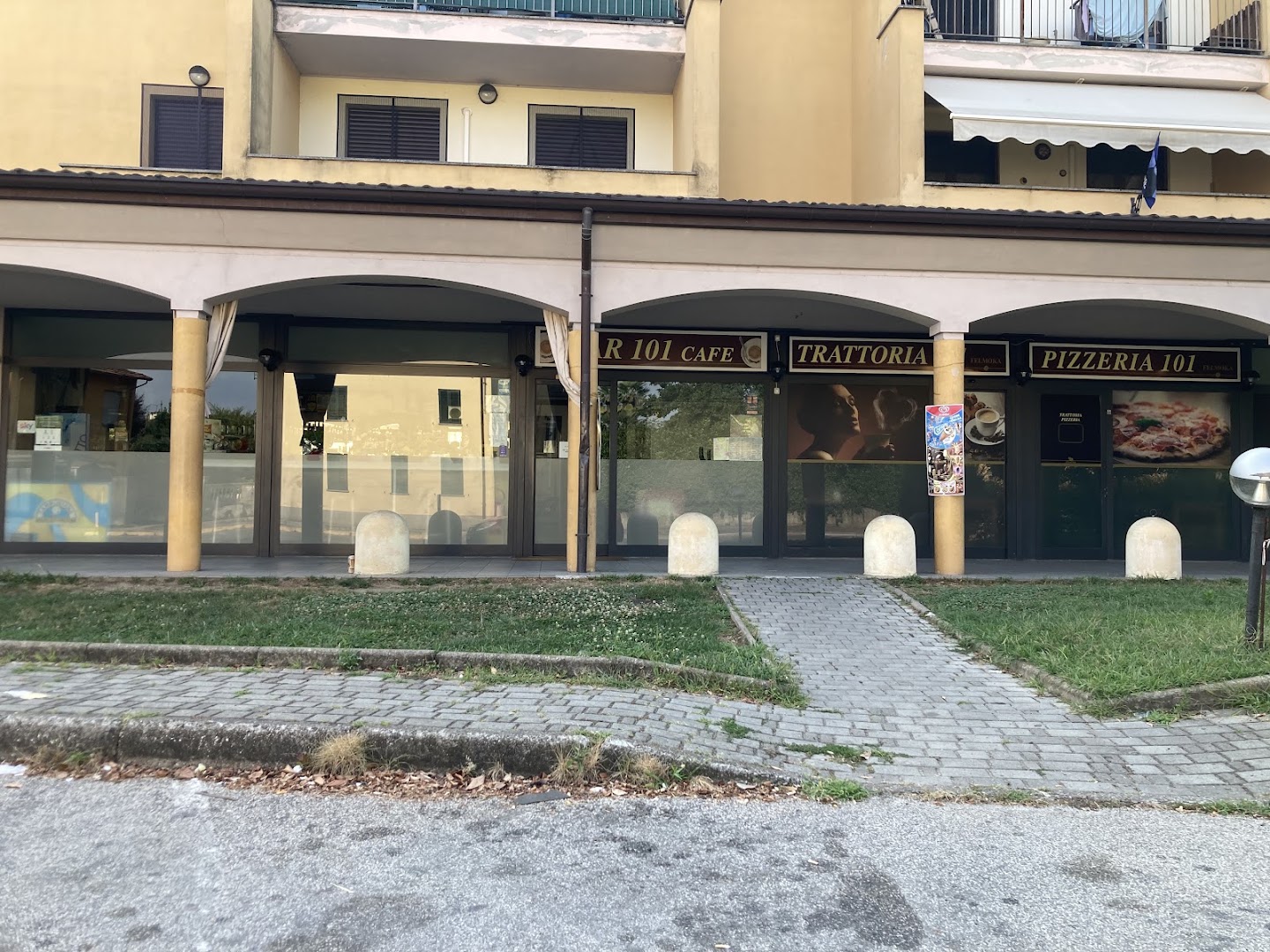 Bar Pizzeria 101