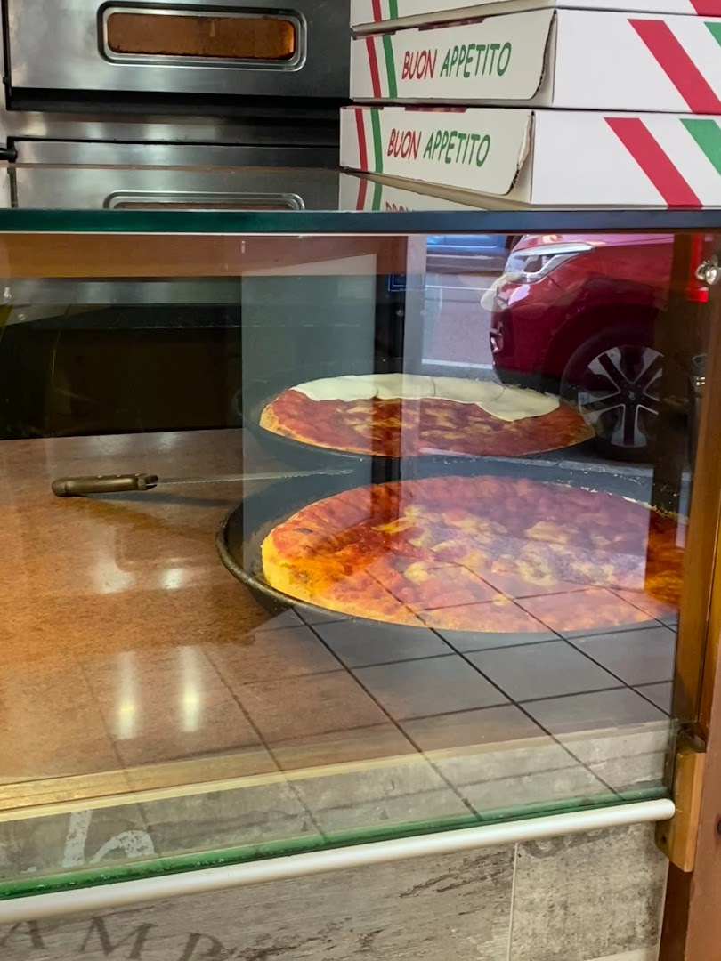 Bar pizzeria al trancio con cucina, Milano