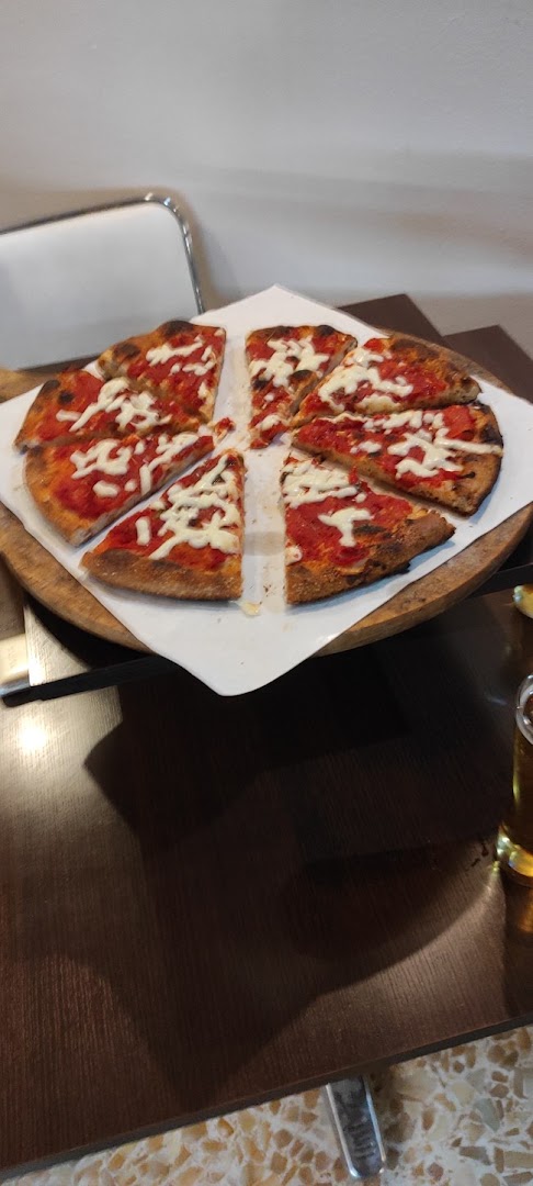 Bar-Pizzeria Bora Bora, Terracina