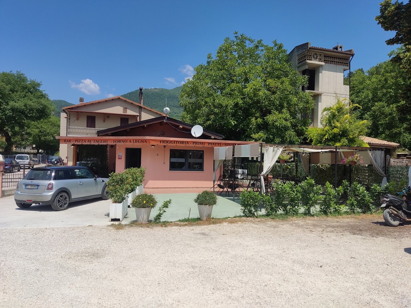 Bar pizzeria del nera