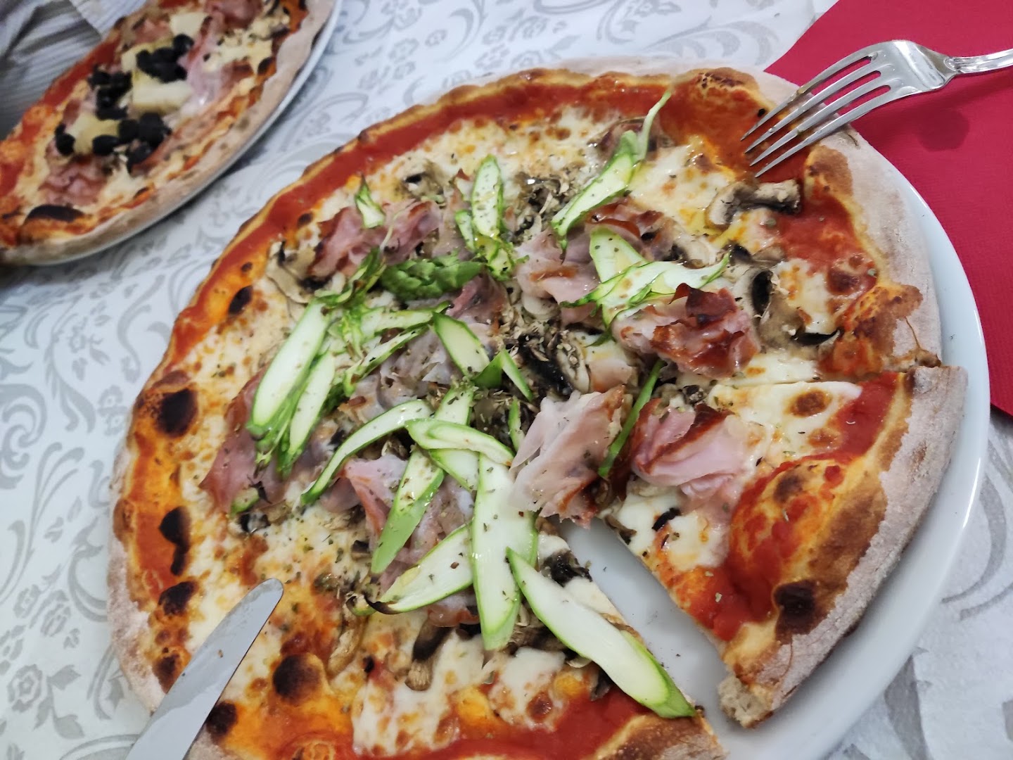 Bar Pizzeria Luxia
