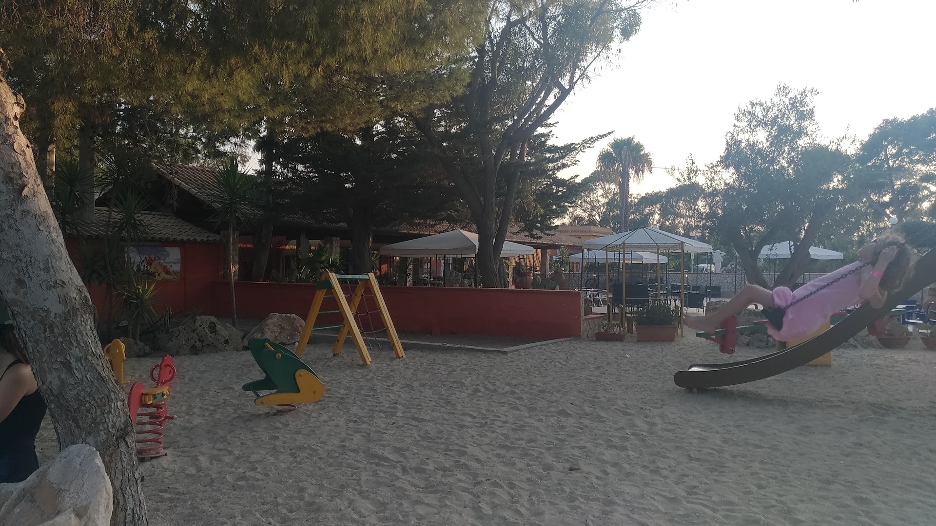 Bar pizzeria market Camping capo Passero
