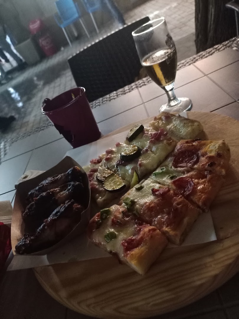 Bar Pizzeria Number One