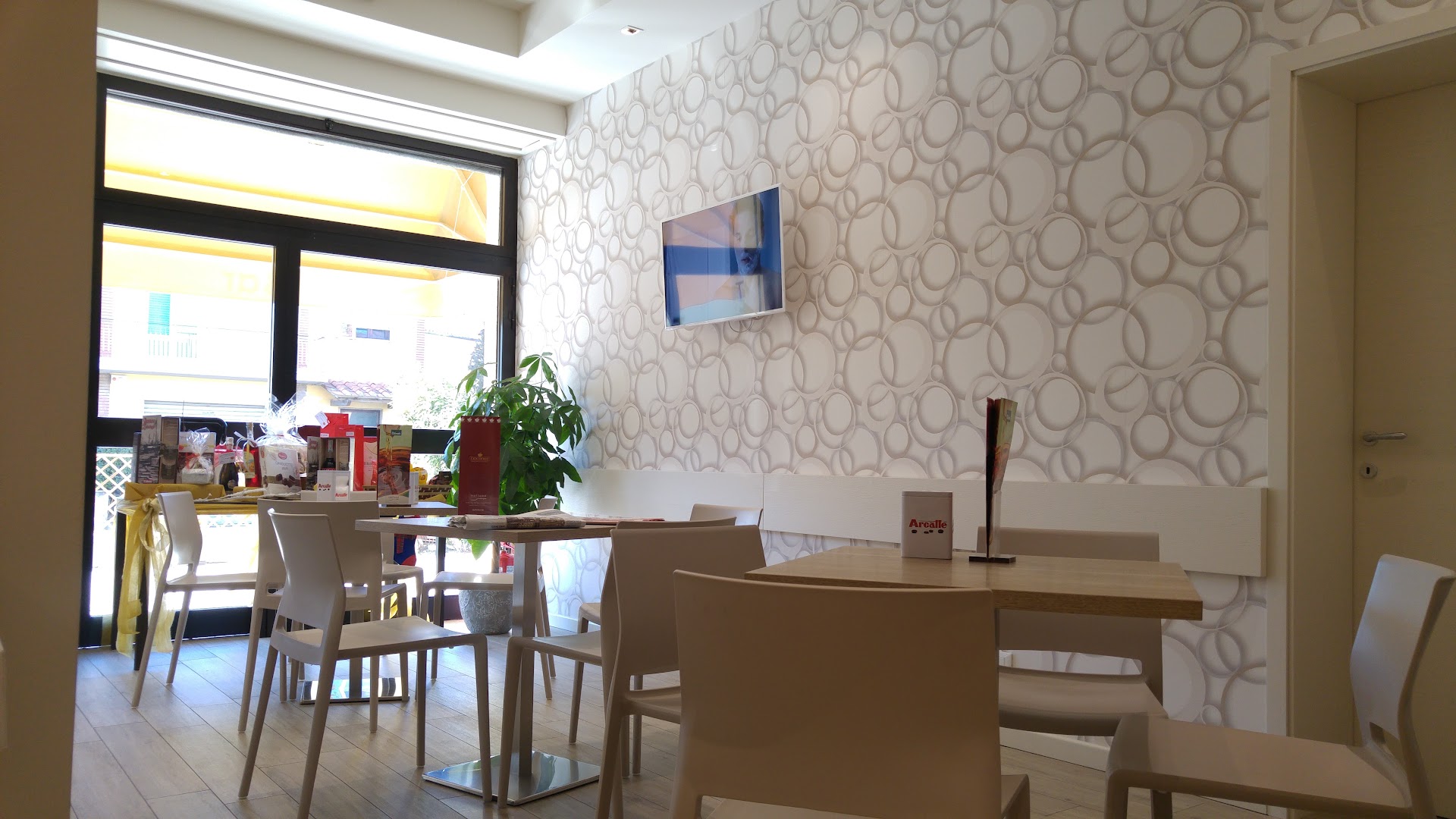 Bar Pizzeria Revive