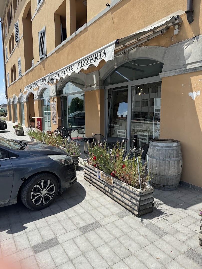 Bar Pizzeria Ristorante Chiaro Scuro Camucia AR