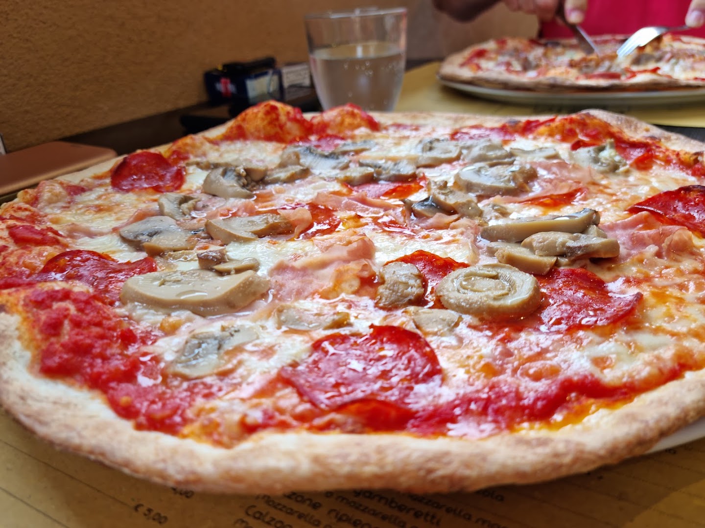 Bar Pizzeria Ristorante Chiaro Scuro Camucia AR