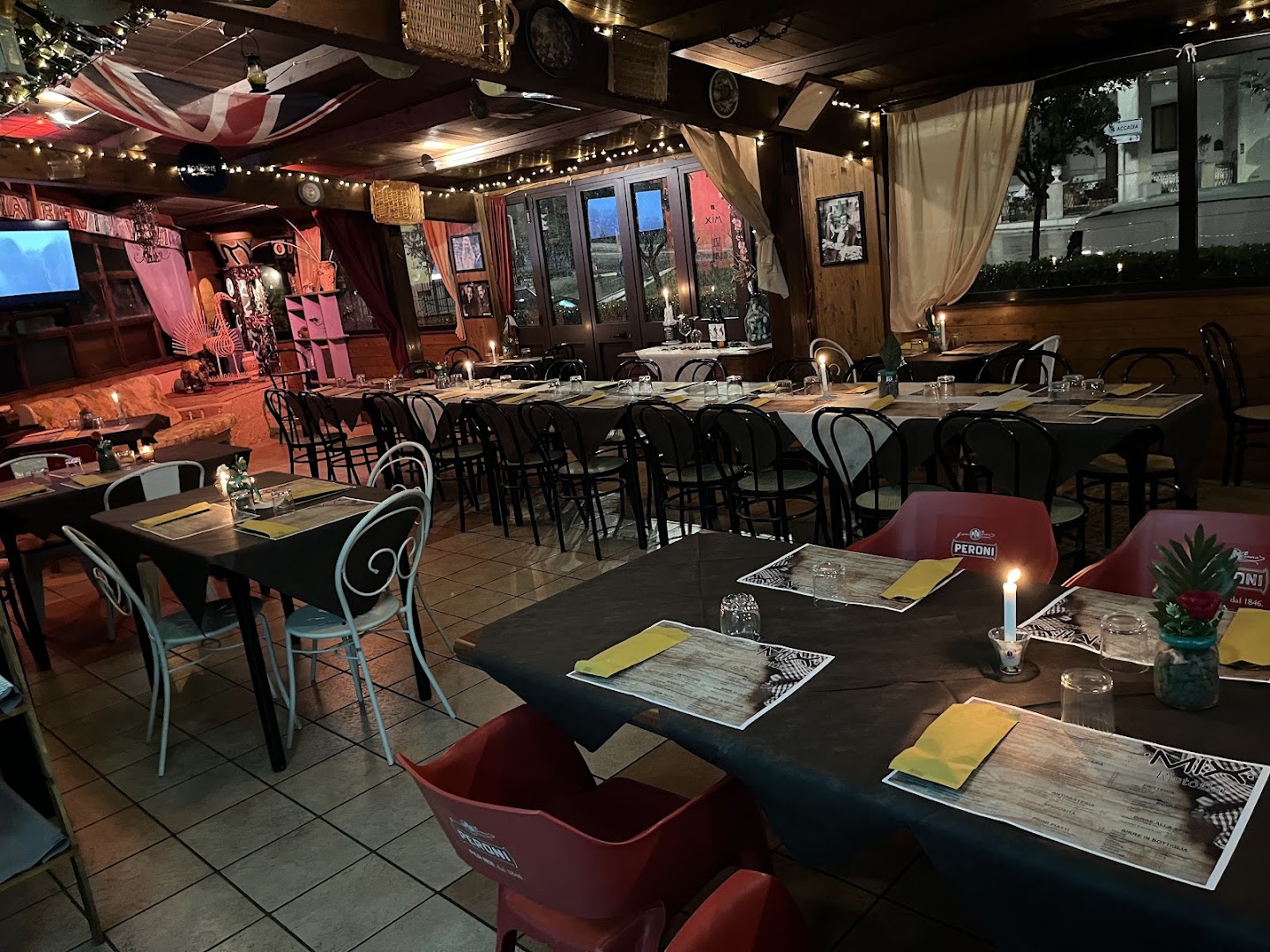 Bar pizzeria ristorante MIX Accadia