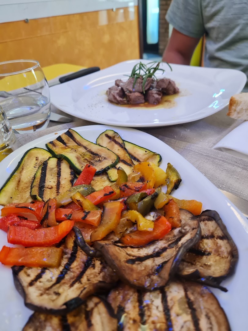 Bar Pizzeria Ristorante TRE ARCHI
