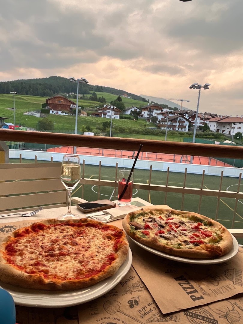 bar pizzeria "Sportbar"