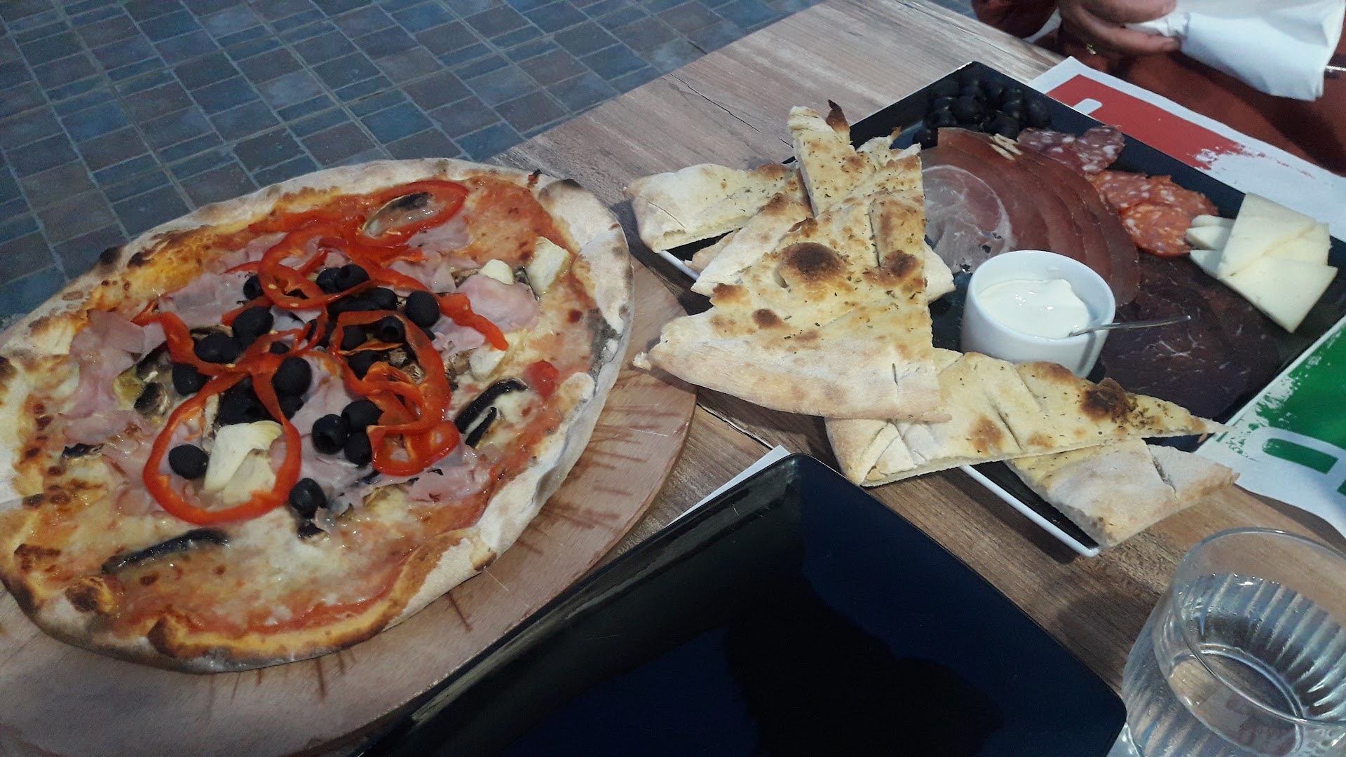 Bar Pizzeria Tabacchi Il Socio