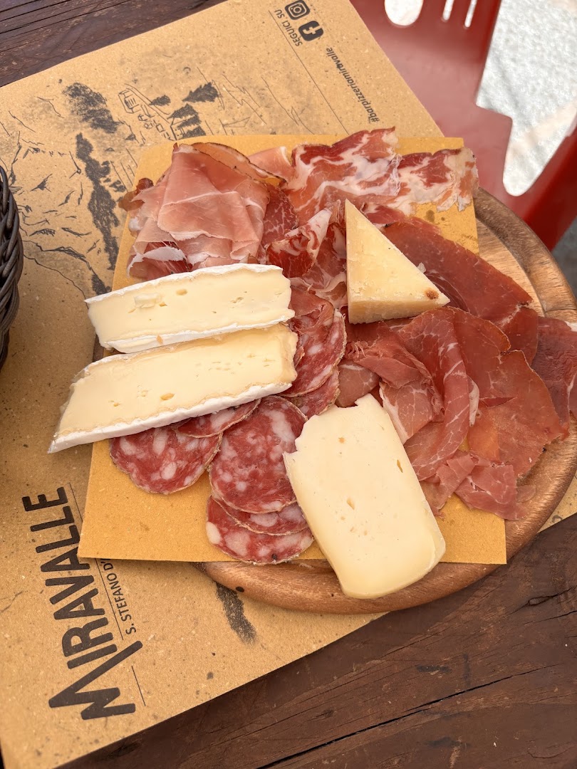 Bar Pizzeria Tabacchi Miravalle