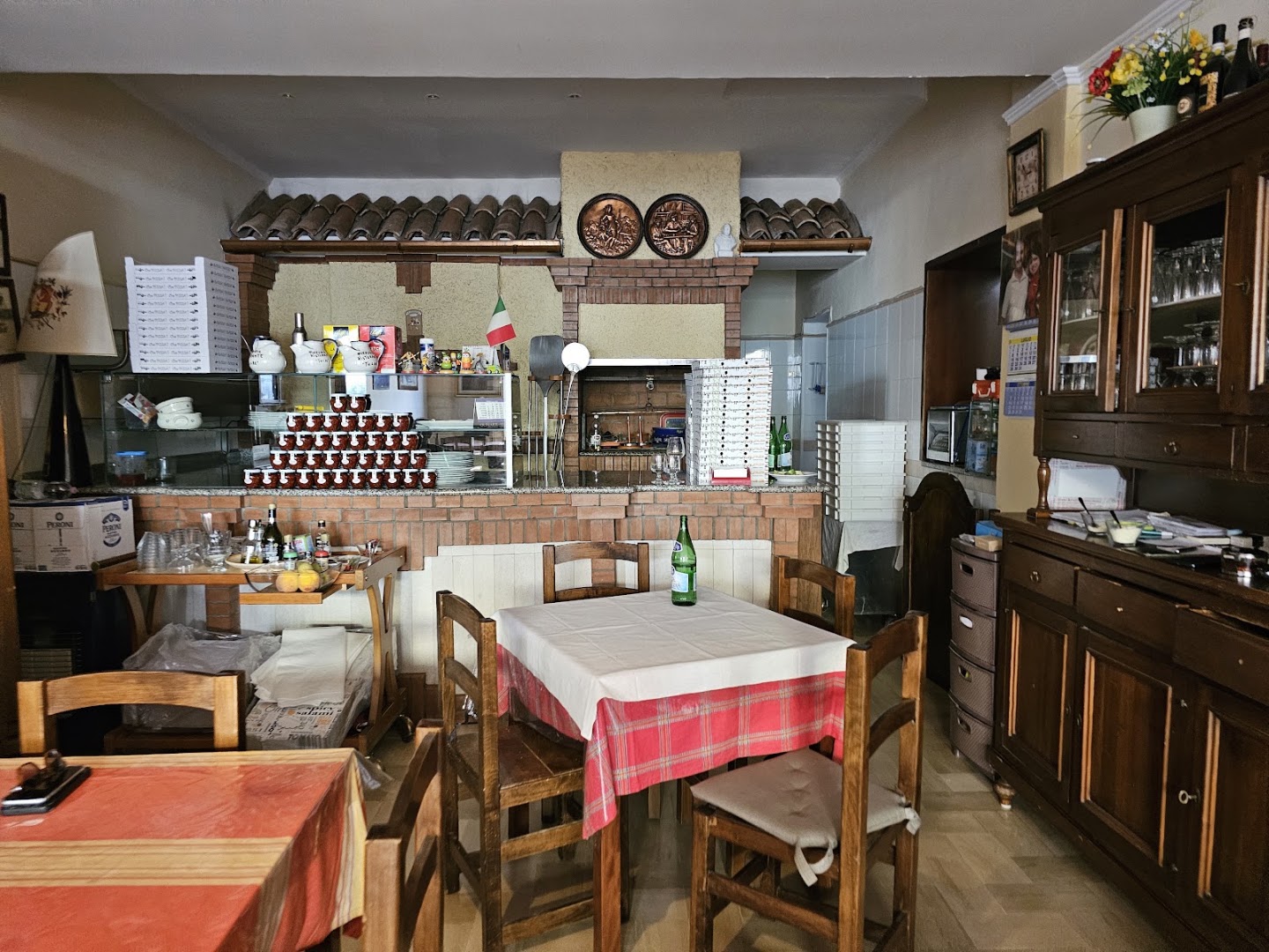Bar -Pizzeria "Tu Ed Io"