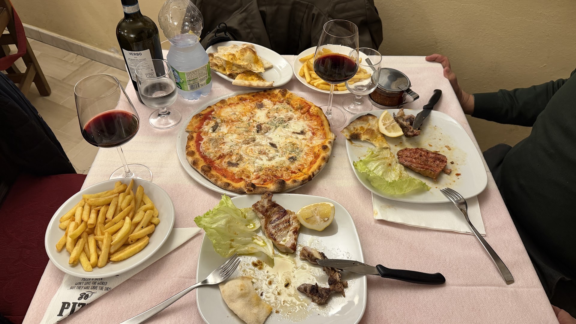 Bar -Pizzeria "Tu Ed Io"