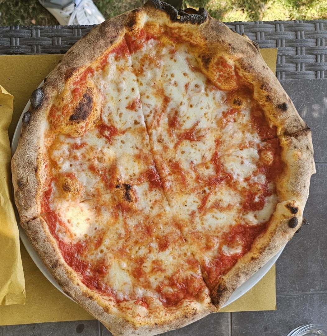 Bar Pizzeria V. Frasci, Siano