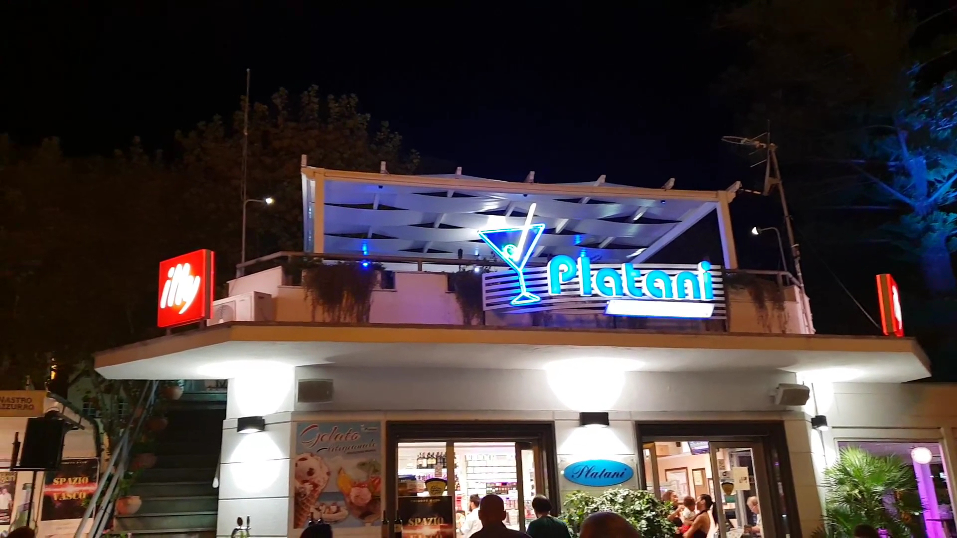 Bar Platani