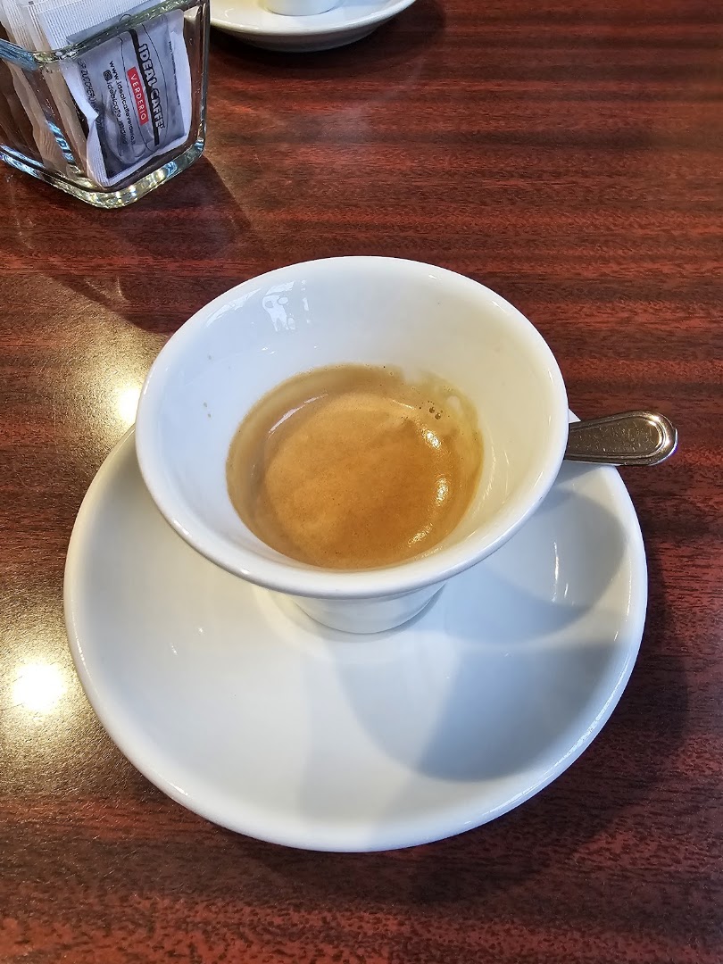 Bar Pogliani K2