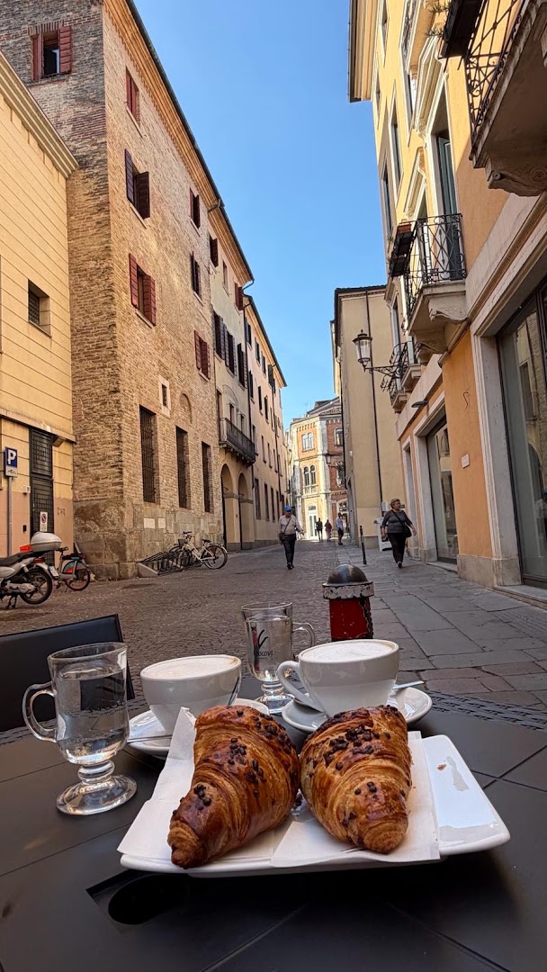 Bar "Pollini"