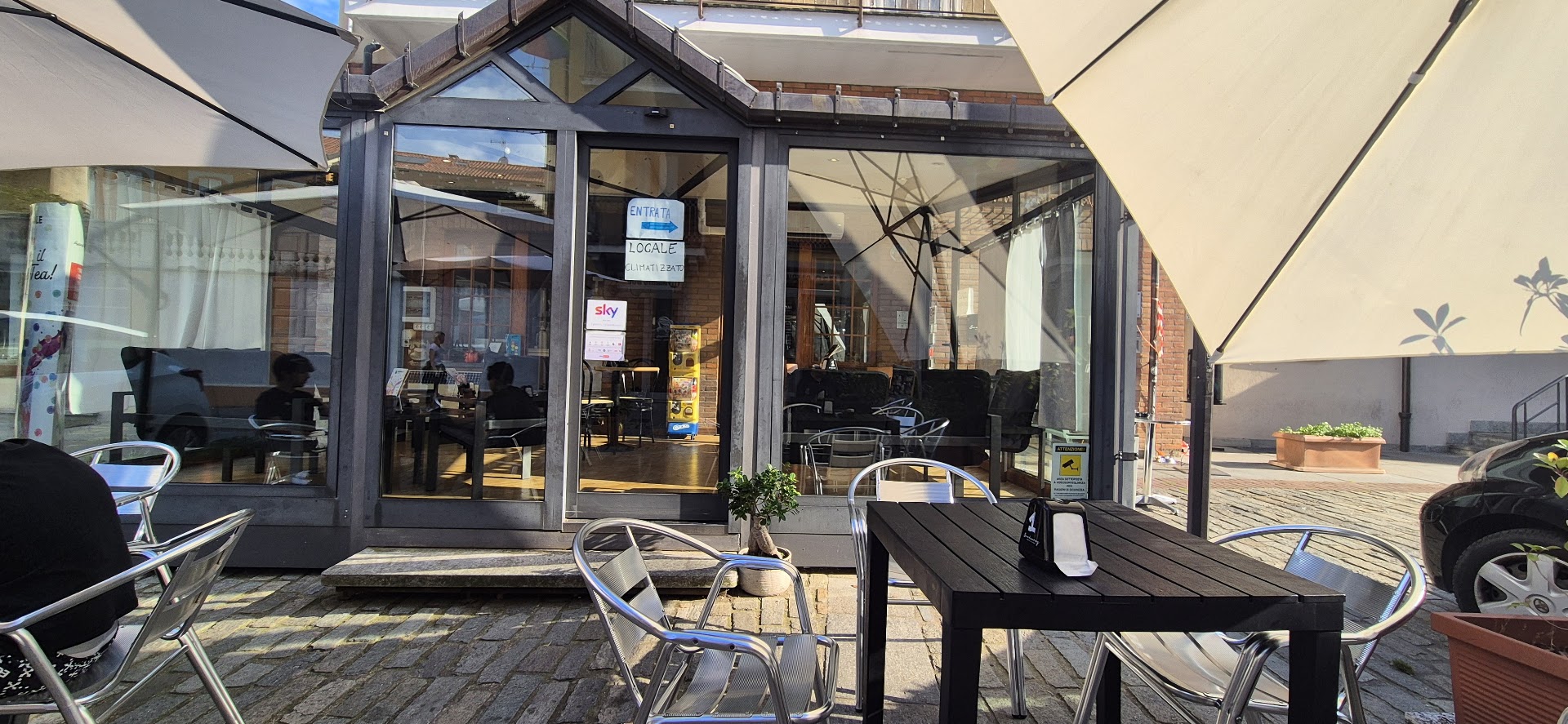 Bar & Pub JV Nepenta