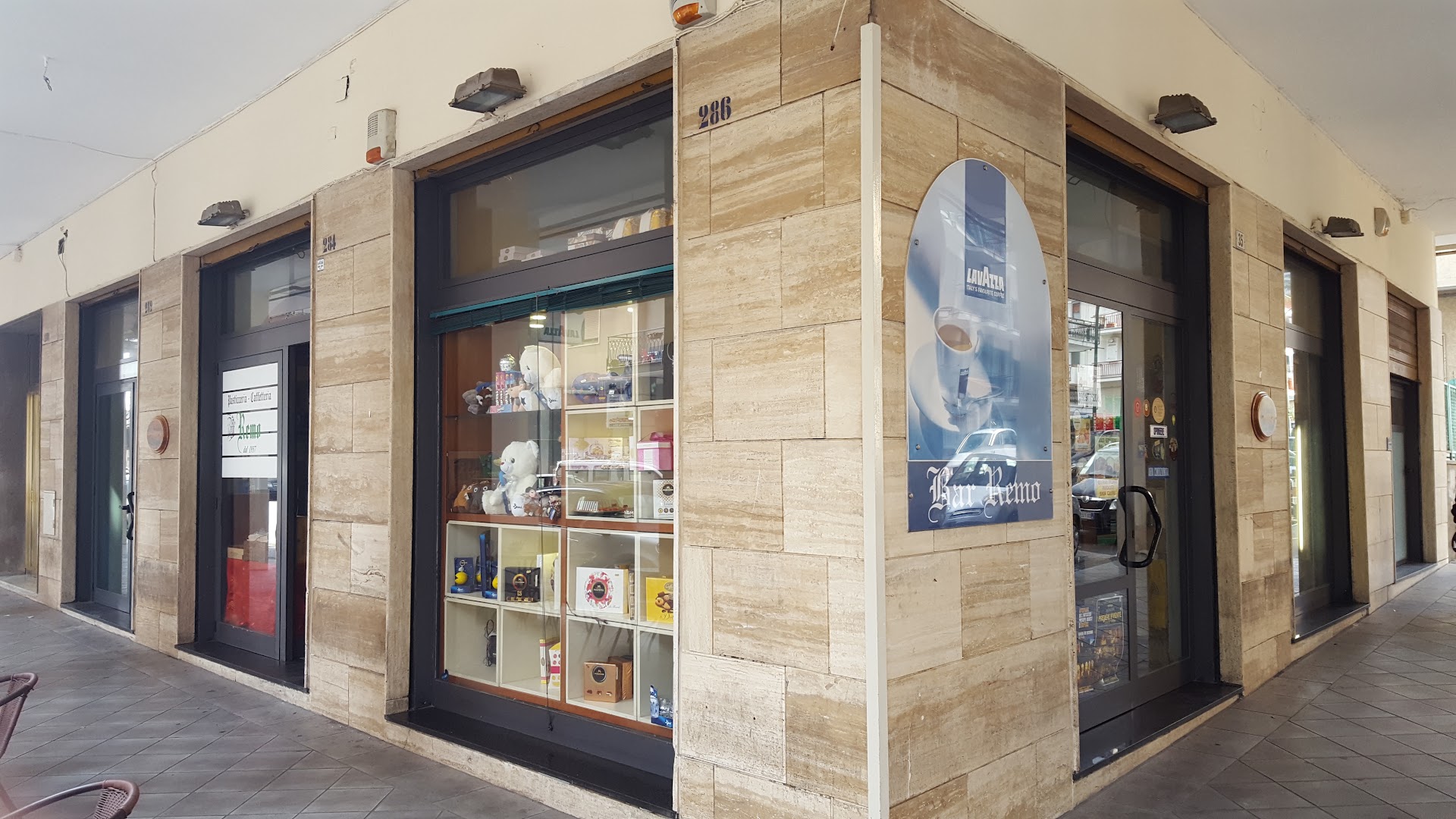 Bar Remo - Coffee Drink and Sweet