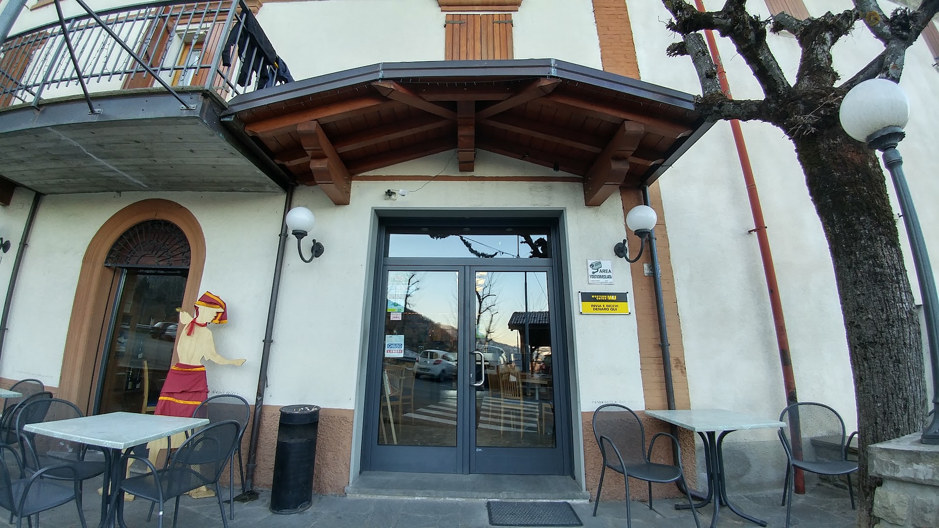 Bar Rino